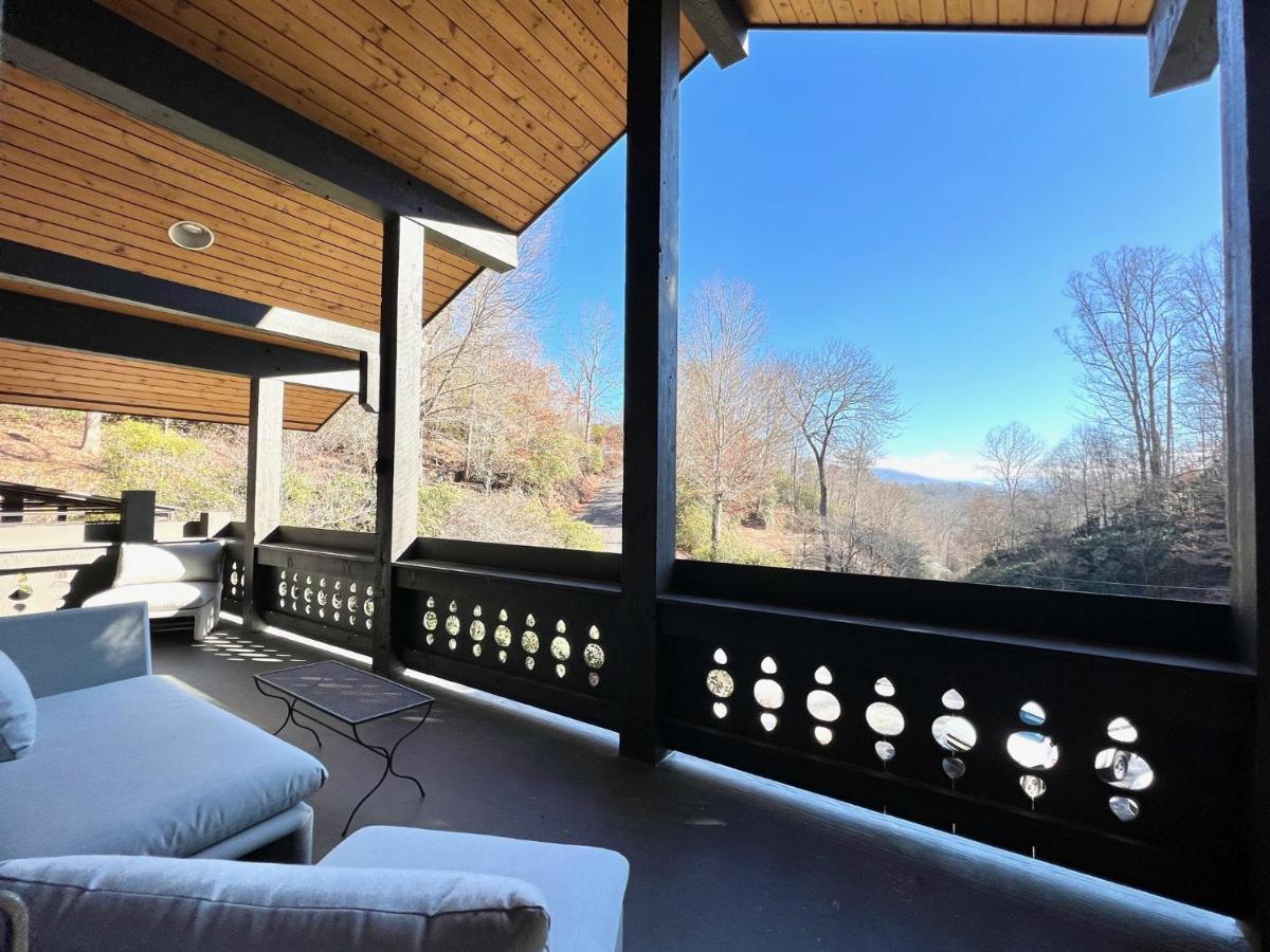 Outland Chalet & Suites Great Smoky Mountains Whittier Bilik gambar