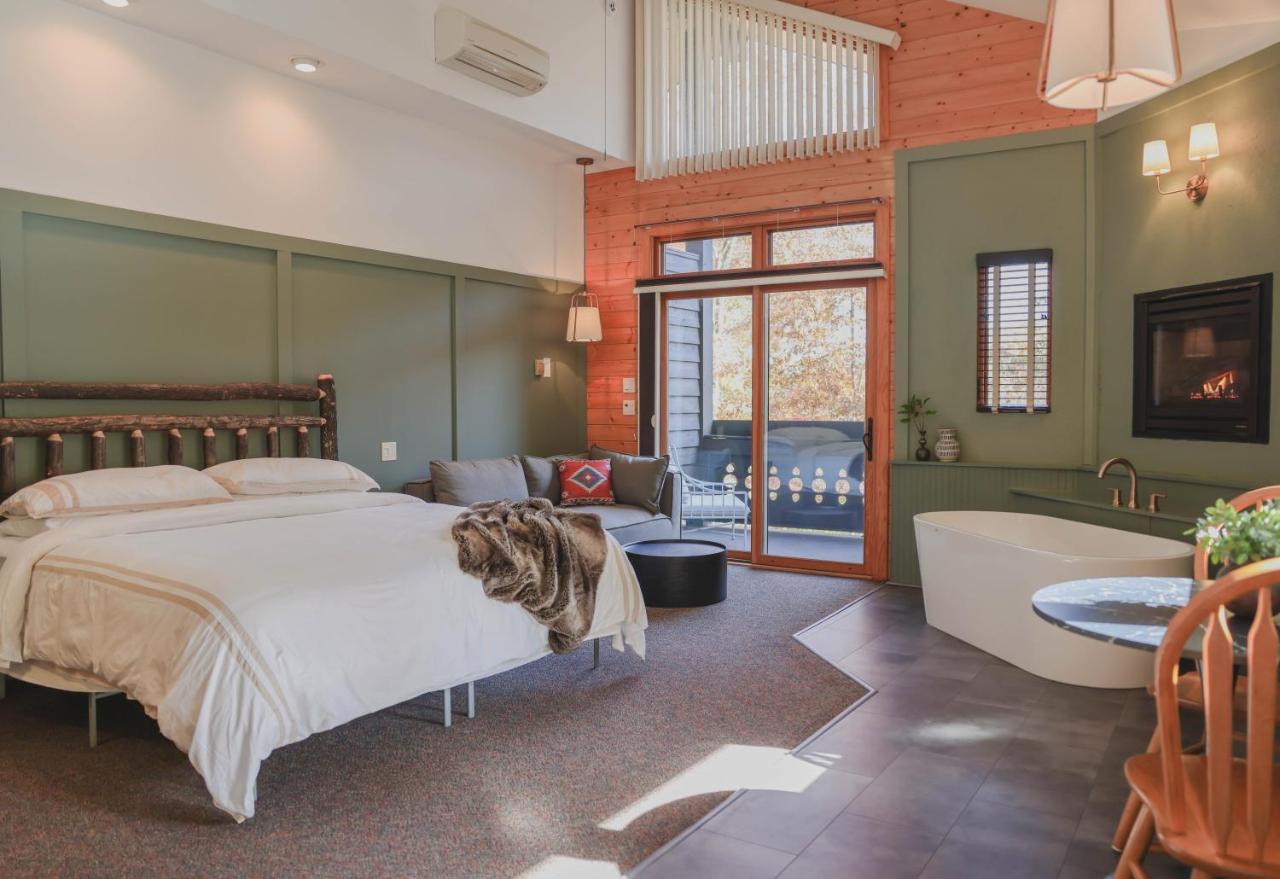 Outland Chalet & Suites Great Smoky Mountains Whittier Luaran gambar